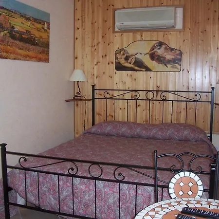 Arcobaleno فندق مبيت وإفطار 3*