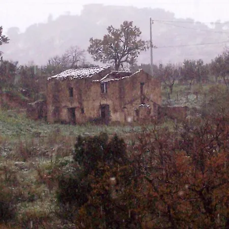 فندق مبيت وإفطار Arcobaleno تْشيفالو