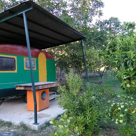 Arcobaleno 3* צ'פאלו